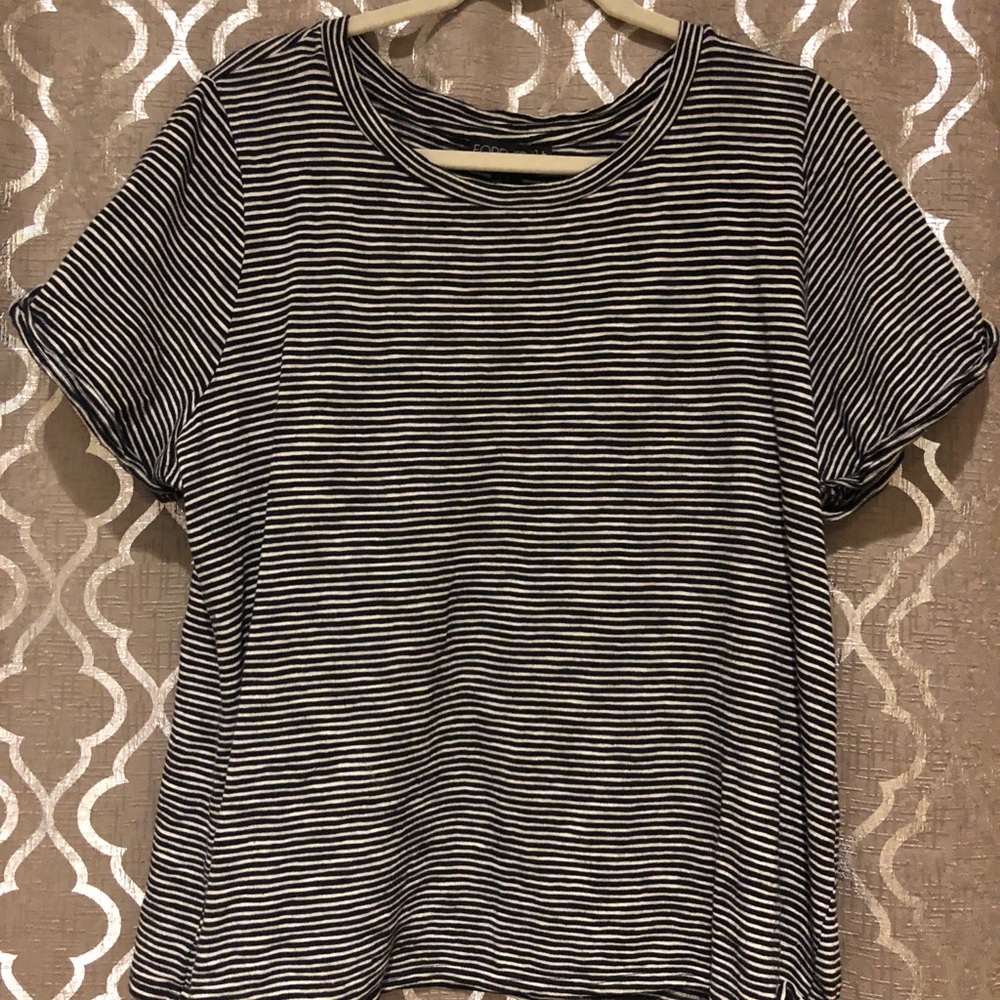 Striped short sleeve shirt